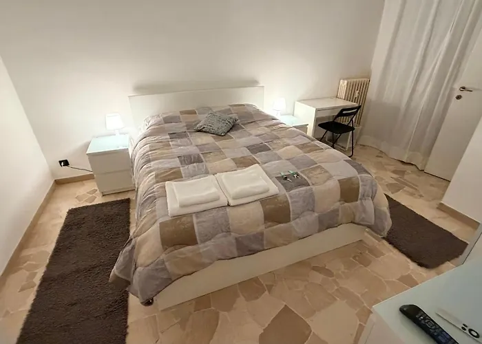 ゲストハウス Casa Alisella 3*